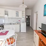 Apartment Nensi Primosten