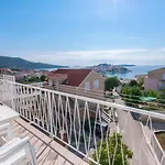 Nensi Apartment Primosten